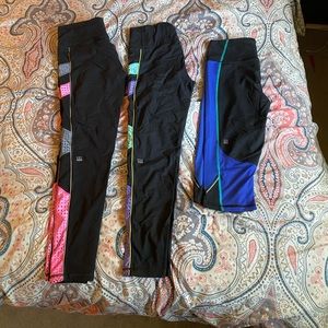 3 pairs of Victoria’s Secret knockout legging sz L